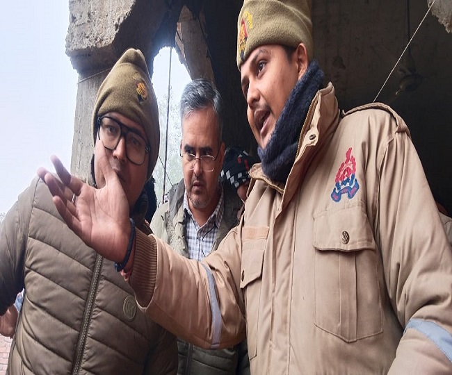 prayagraj leopard terrorises and police