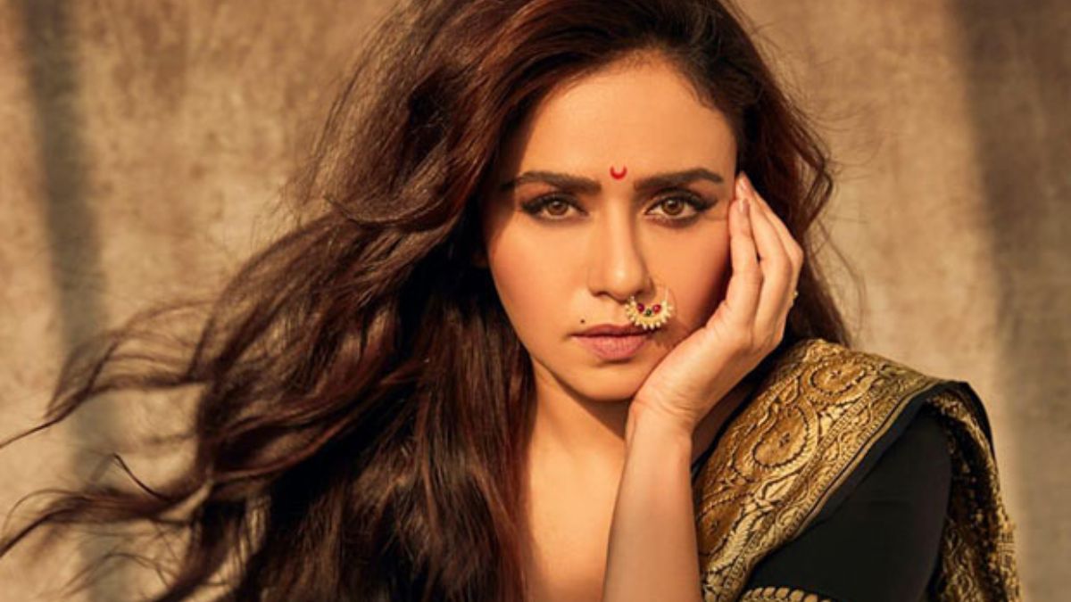 Amruta (2)