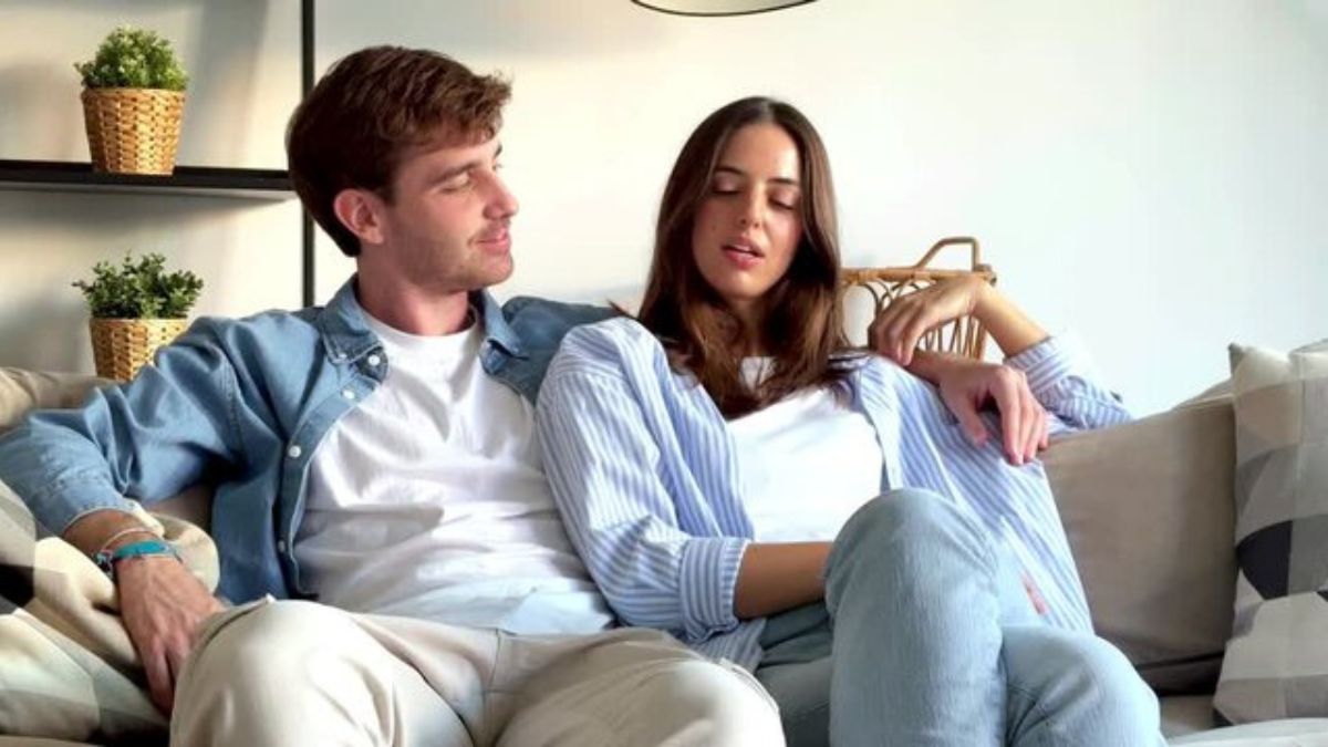 Gossiping with Partner (1)