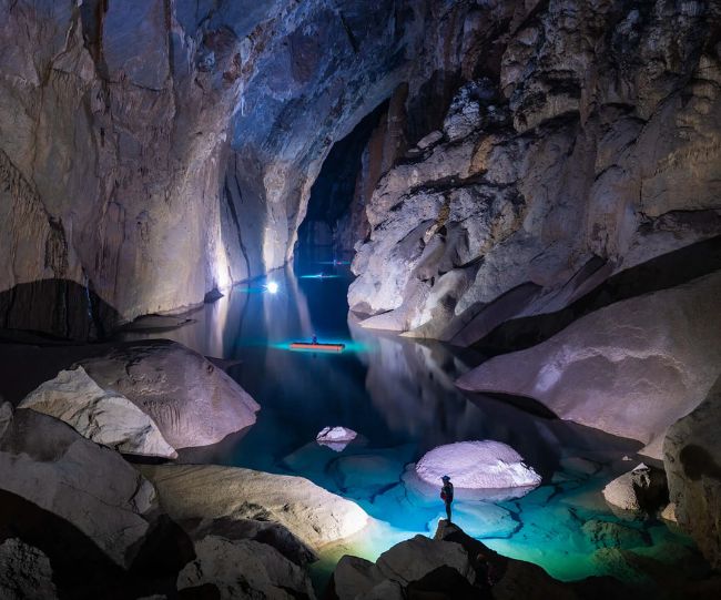 World Largest Cave