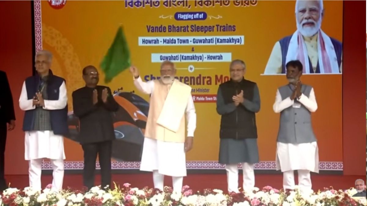 pm modi vande bhart (1)