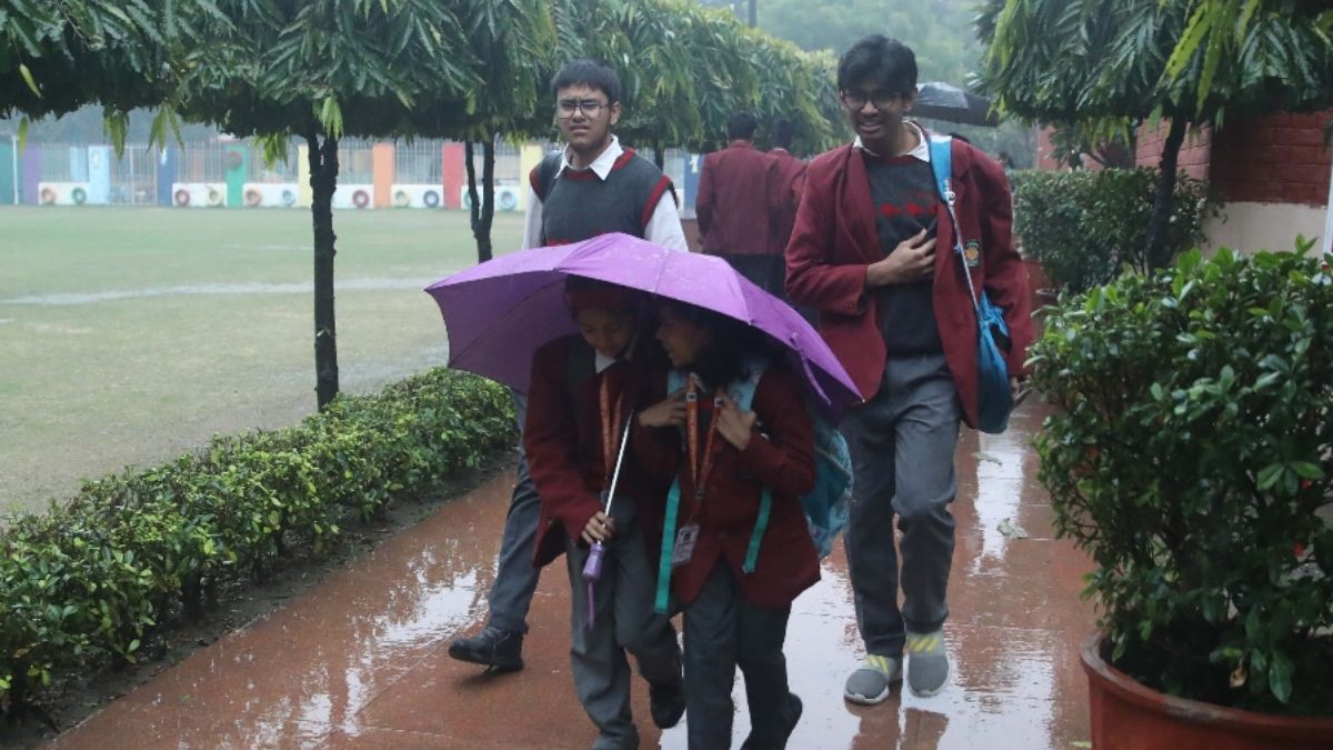 Noida के 20 स्कूलों को बम से उड़ाने की धमकी, विदेशी ई-मेल से मचा हड़कंप 6 Bomb-Threat1