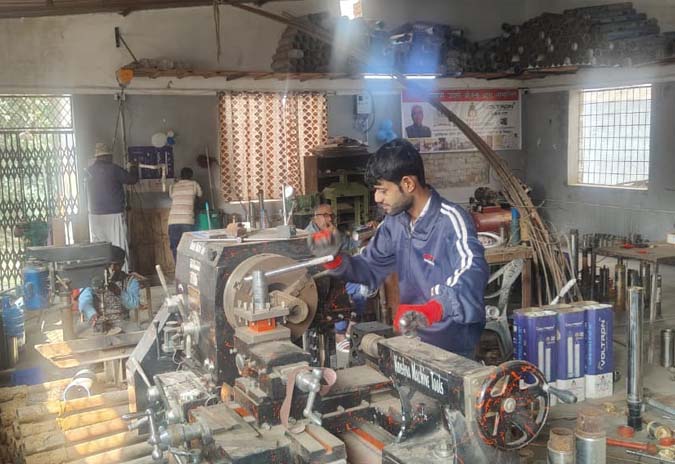 submersible pumps are being manufactured in Dharhara Munger1