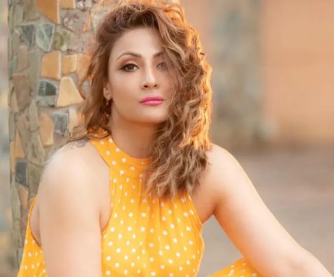 urvashi dholakia (2)