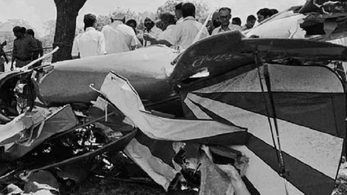 plane clash (2)