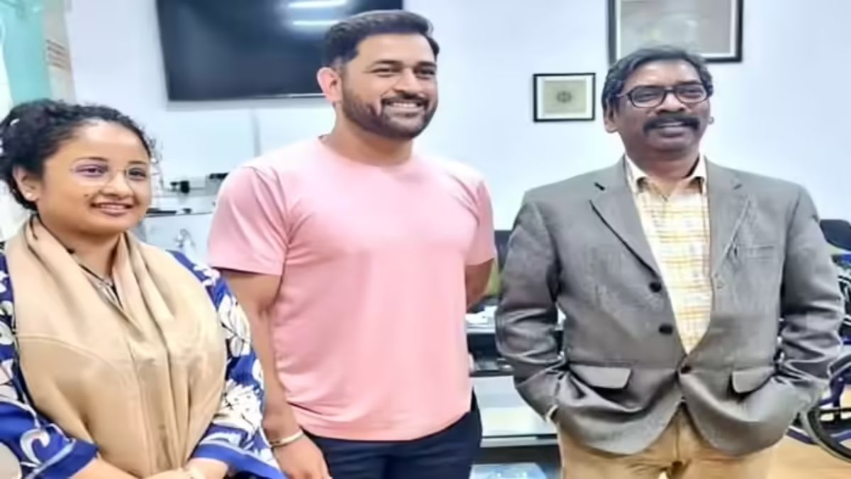 dhoni n
