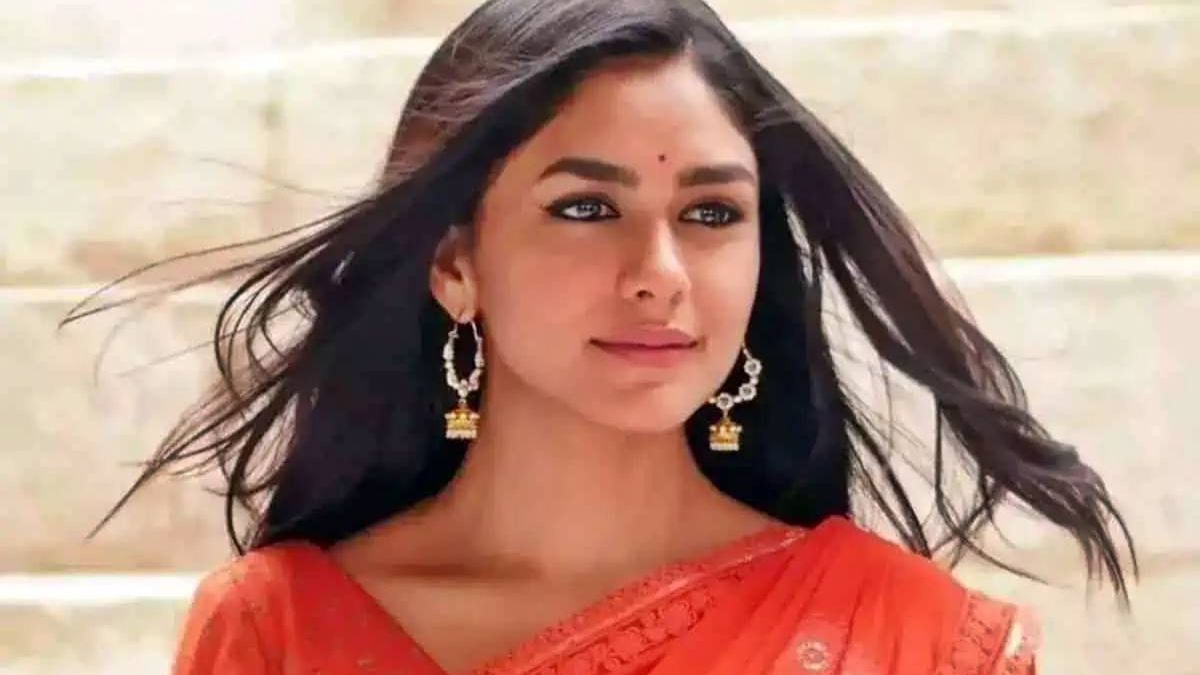 Mrunal (4)
