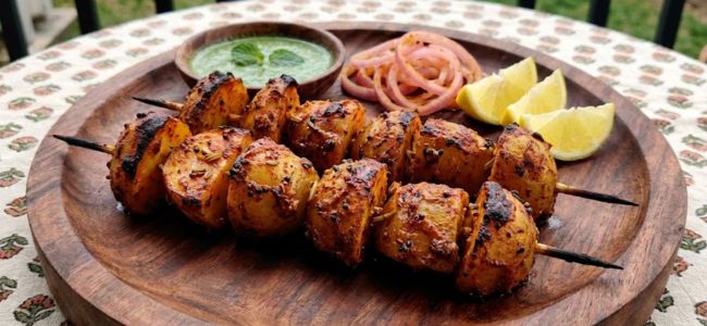 Achari Aloo Tikka Recipe