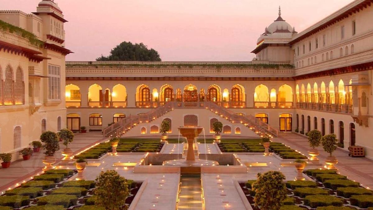 Richest Royal Family in India (3)