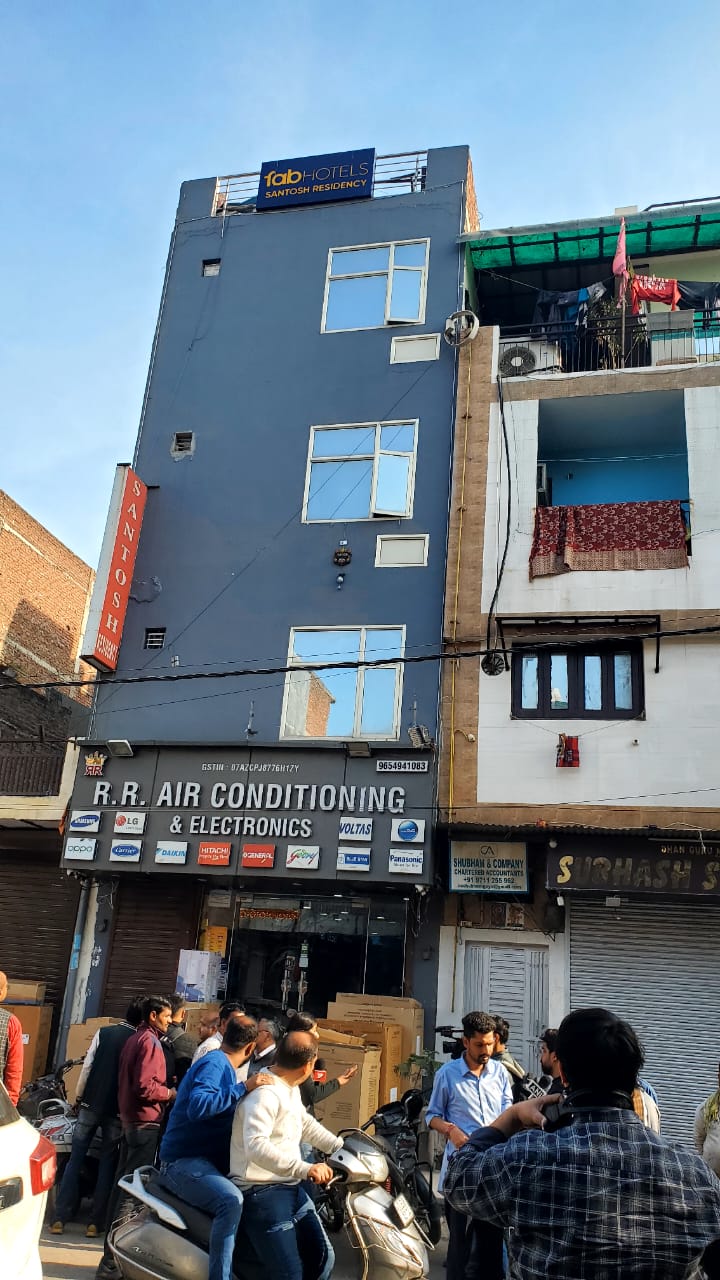 WhatsApp Image 2026-02-13 at 15.59.57