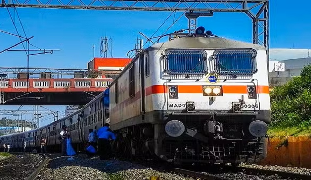 train (4)