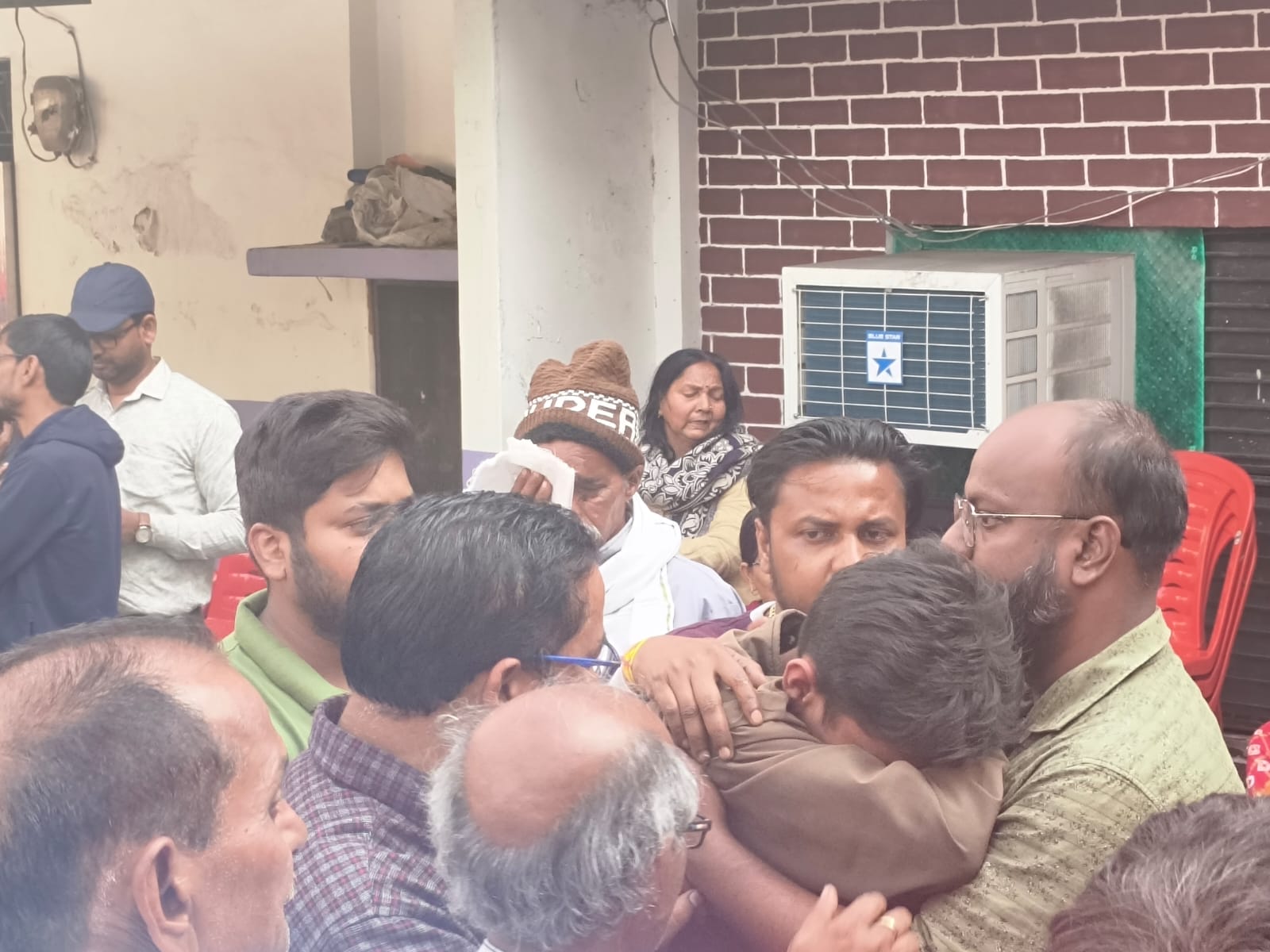 Four Family Members’ Bodies Reach Home in Kanpur WhatsApp Image 2026-02-21 at 14.54.44