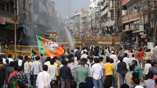 indore BJP-congress clash 2159