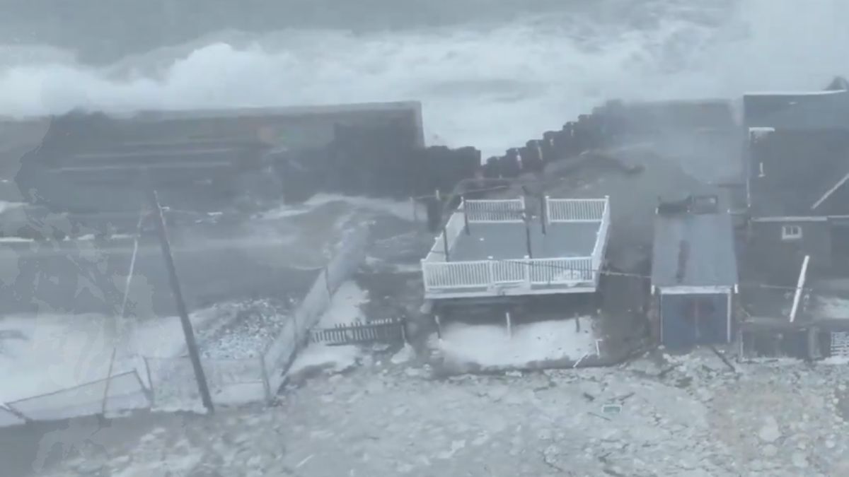 Snow thunder in Scituate Massachusetts US state (2)