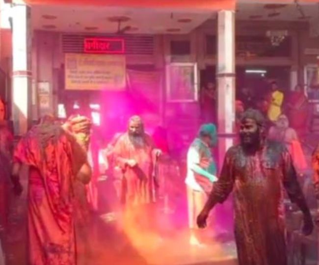 Haridwar Saint Holi