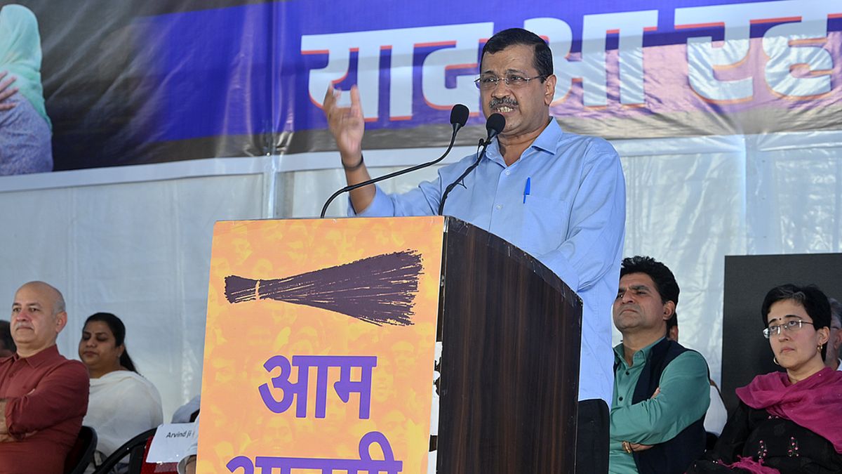 kejriwal Khabar (1)