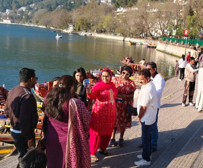 Tourists In Nainital