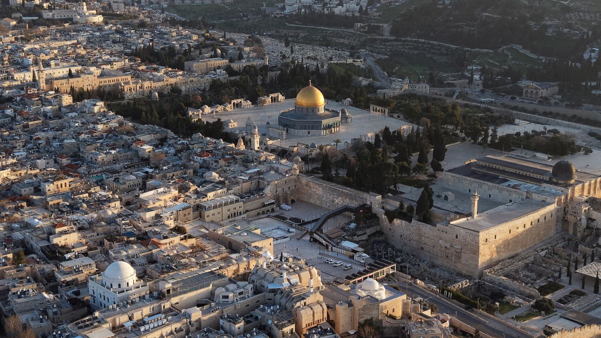 ઈરાન-ઈઝરાયેલ સંઘર્ષના 7 દિવસ: મધ્ય પૂર્વમાં ભયાનક તણાવ, જાણો લેટેસ્ટ અપડેટ