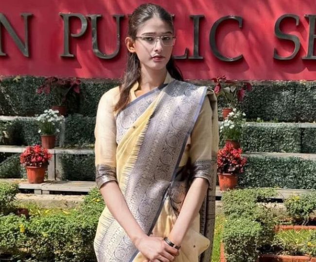 upsc topper fatima