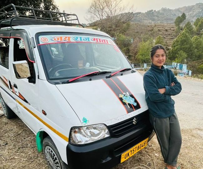 taxi driver saniya rana