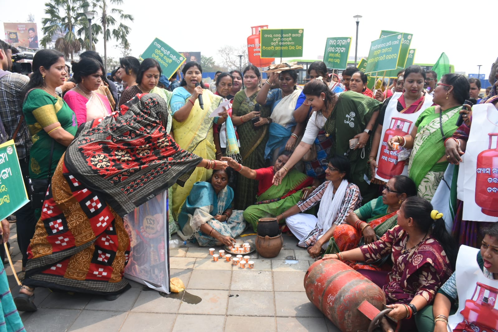 Odisha LPG Shortage 4
