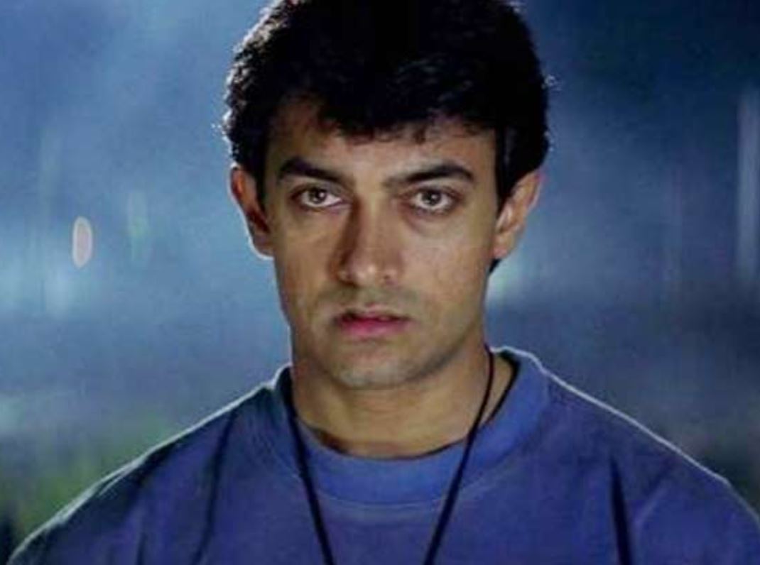 Aamir khan train scene