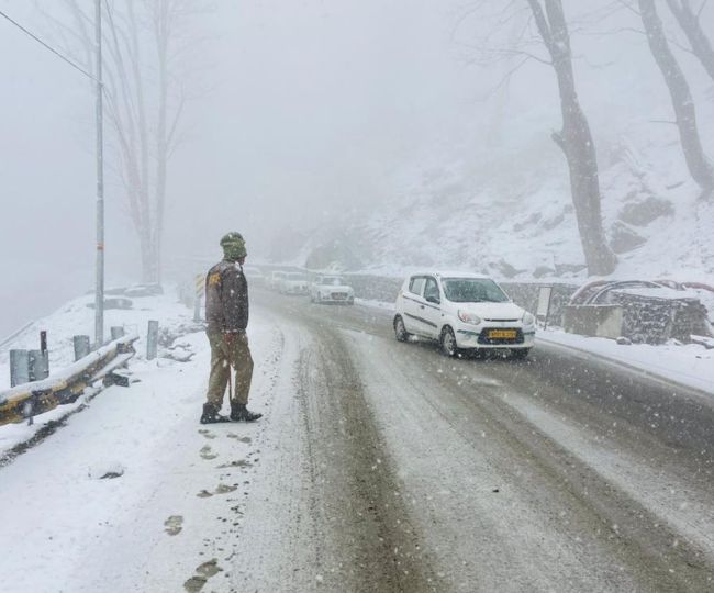 snowfall Atal Tunnel