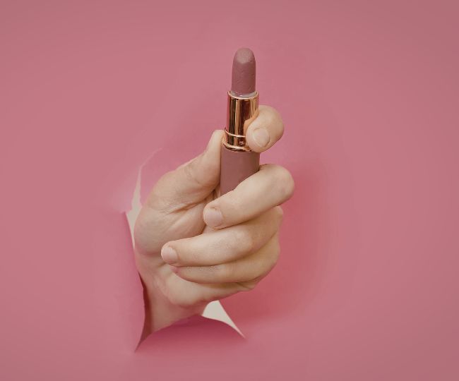 nude lipstick colour