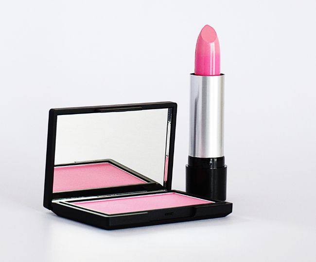 pink lipstick colour