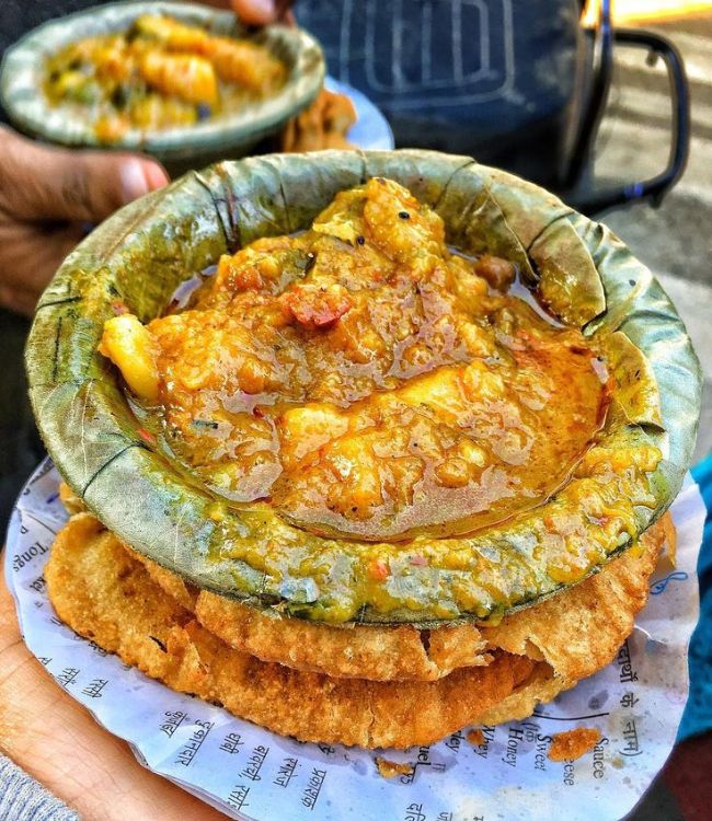 Kachori Sabzi (1)