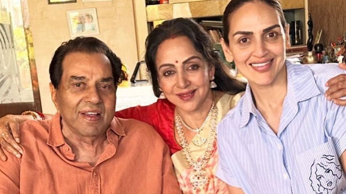 hema malini for not give tribute to dharmendra in oscar  (2)