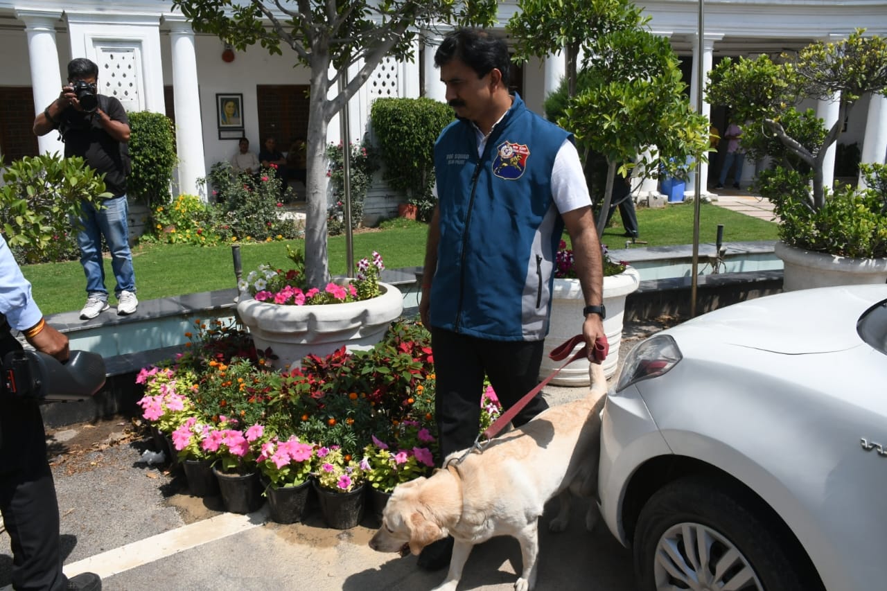 delhi assembly bomb 1