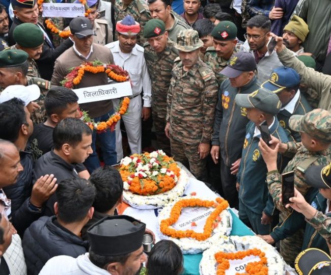 tribute to martyr vikas