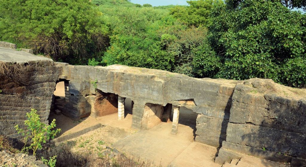 Khambhalida Cave