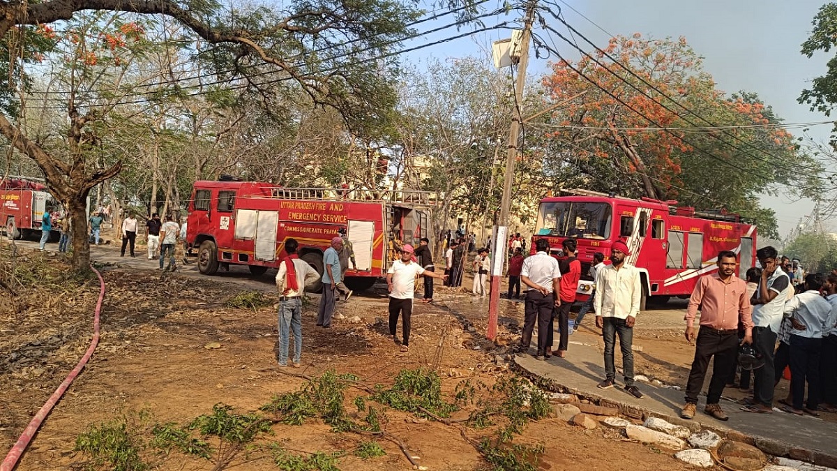 prayagraj fire in meja