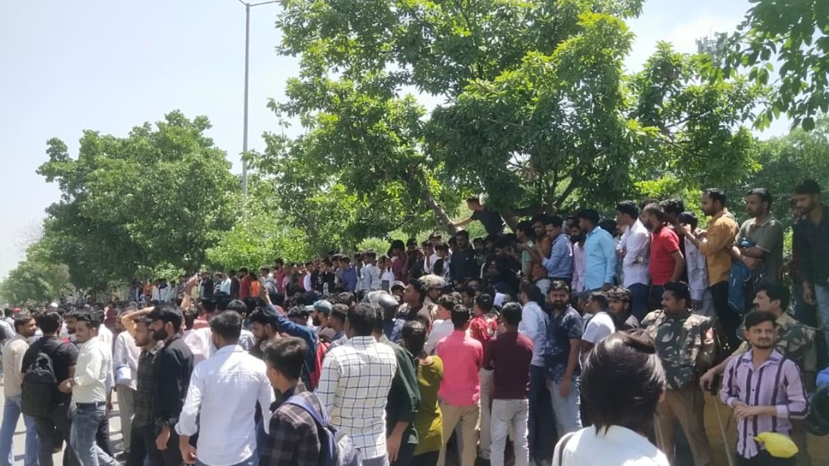 noida-protest1