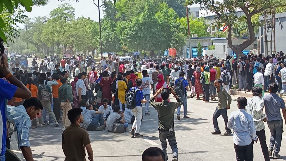 noida-protest3