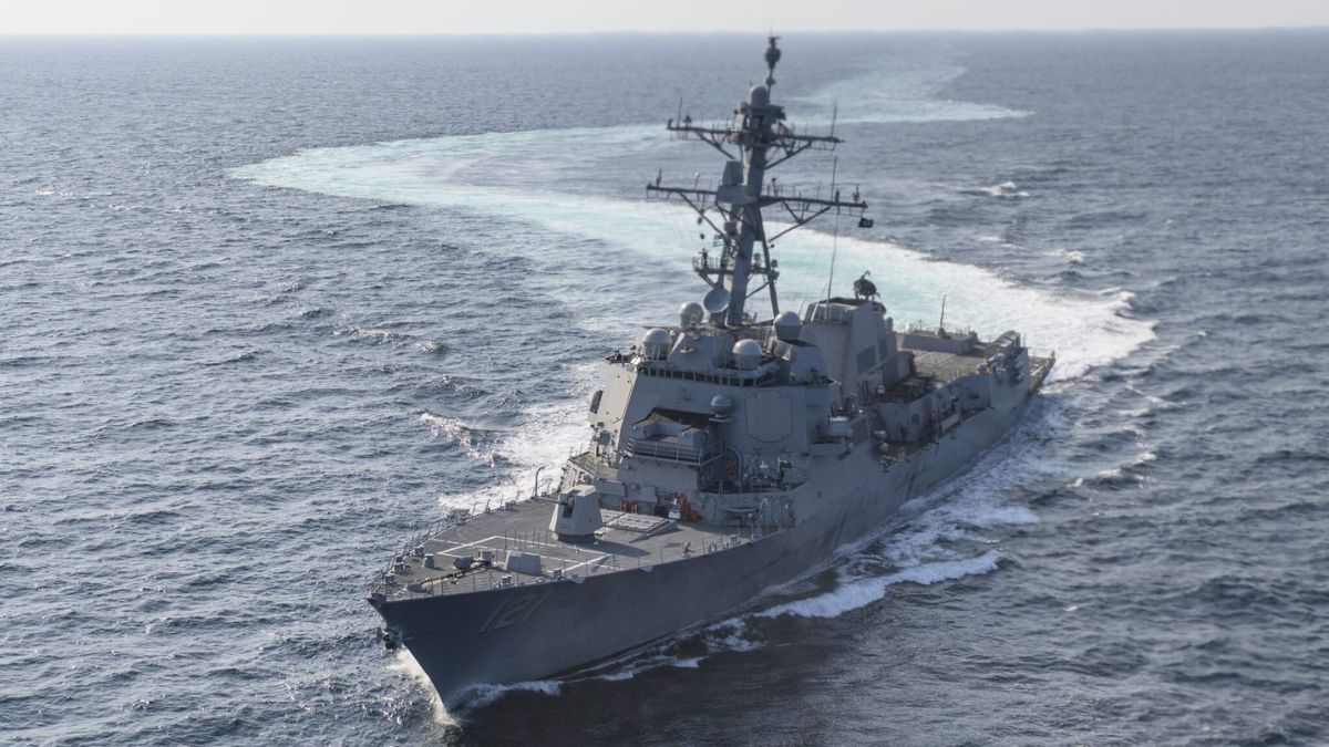 USS Frank E Peterson