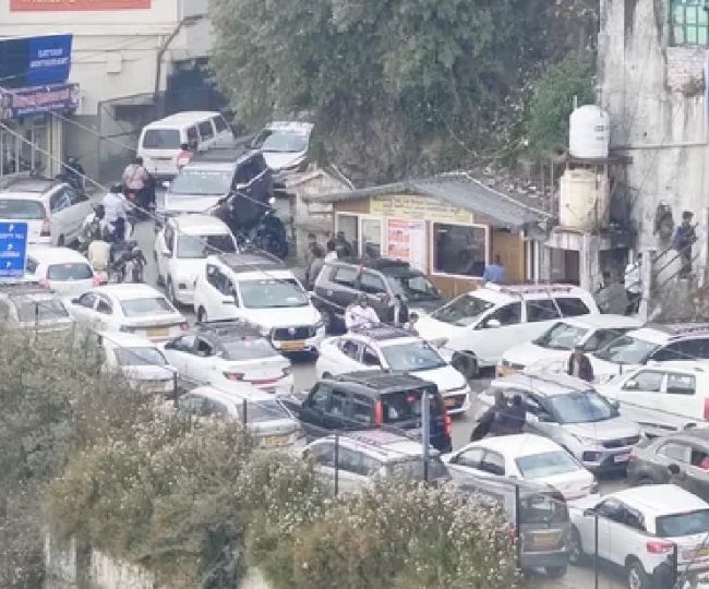 Mussoorie traffic Jam