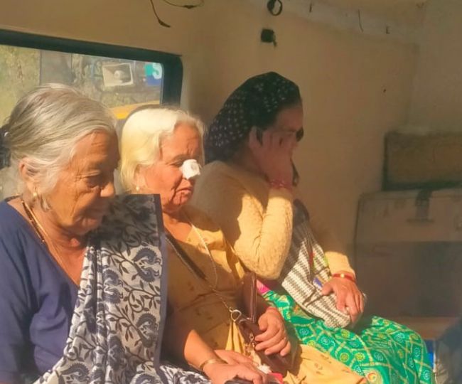 Injured people in Tehri