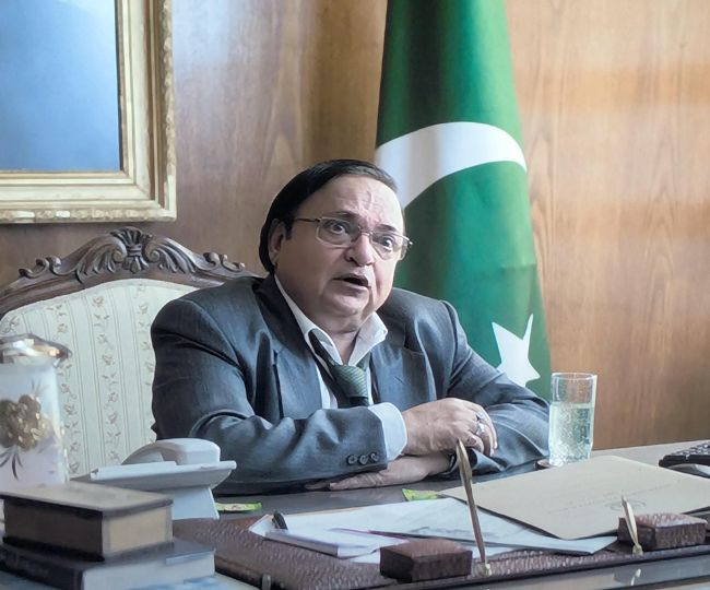 RAKESHBEDI (2)