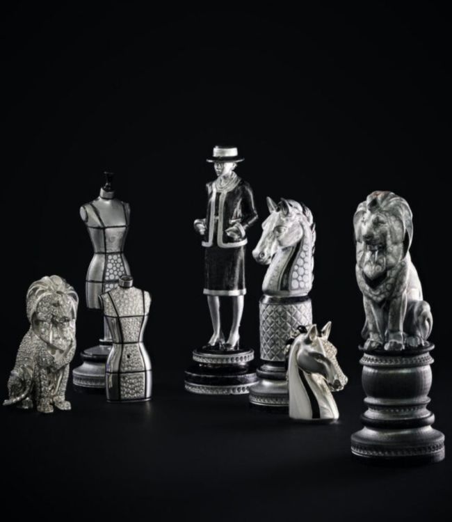 Chanel Chess (1)