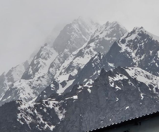 Snowfall In Badrinath Peak
