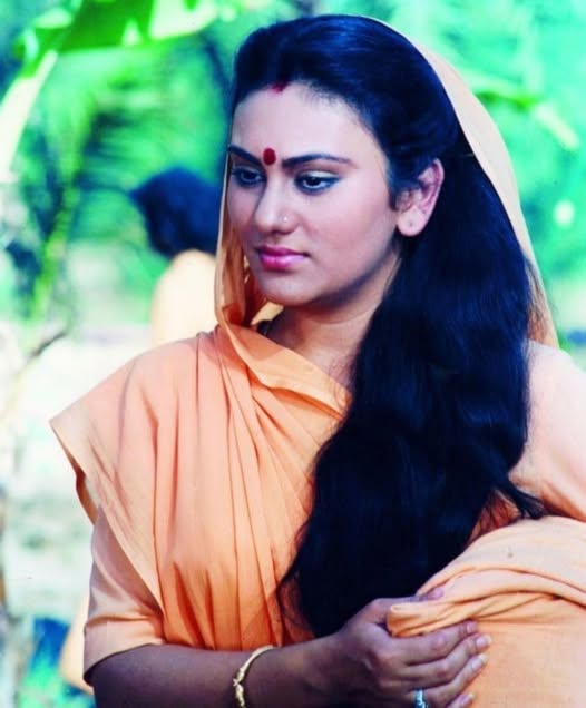 Deepika chikhlia 1