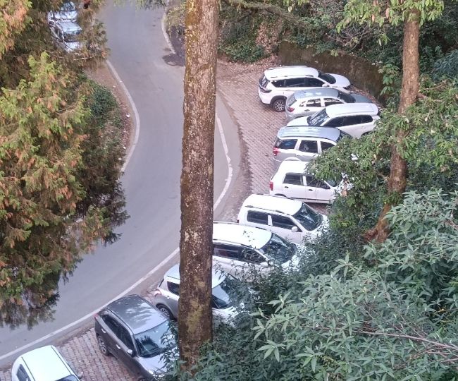 chakrata Car Parking