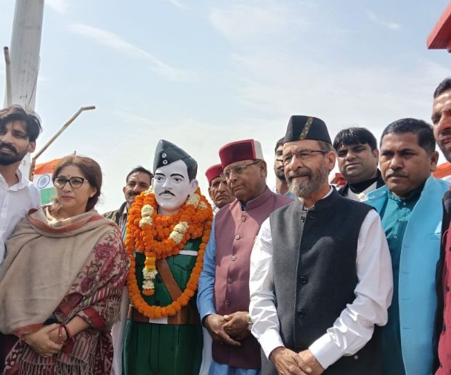 People came to pay tribute martyr Kesri chand