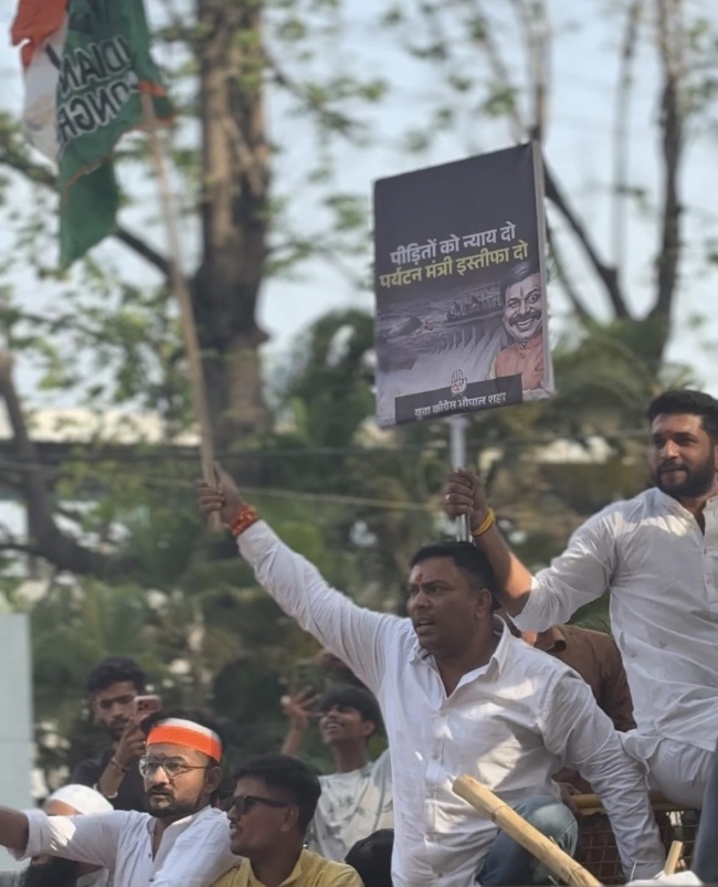 bpl youth C pyer protest 2152