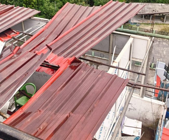 hall roof blown off in didihat