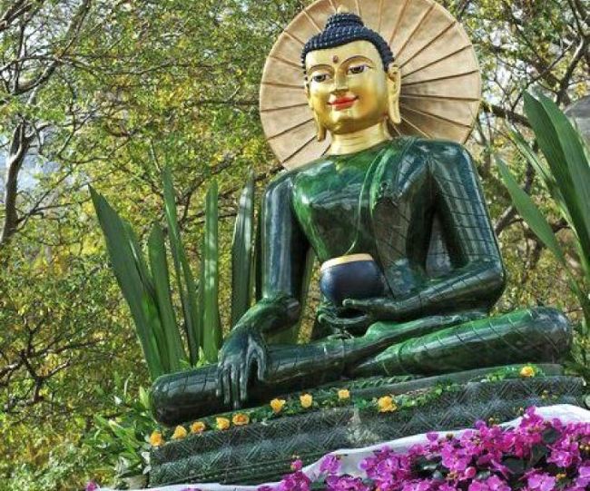 buddha statue