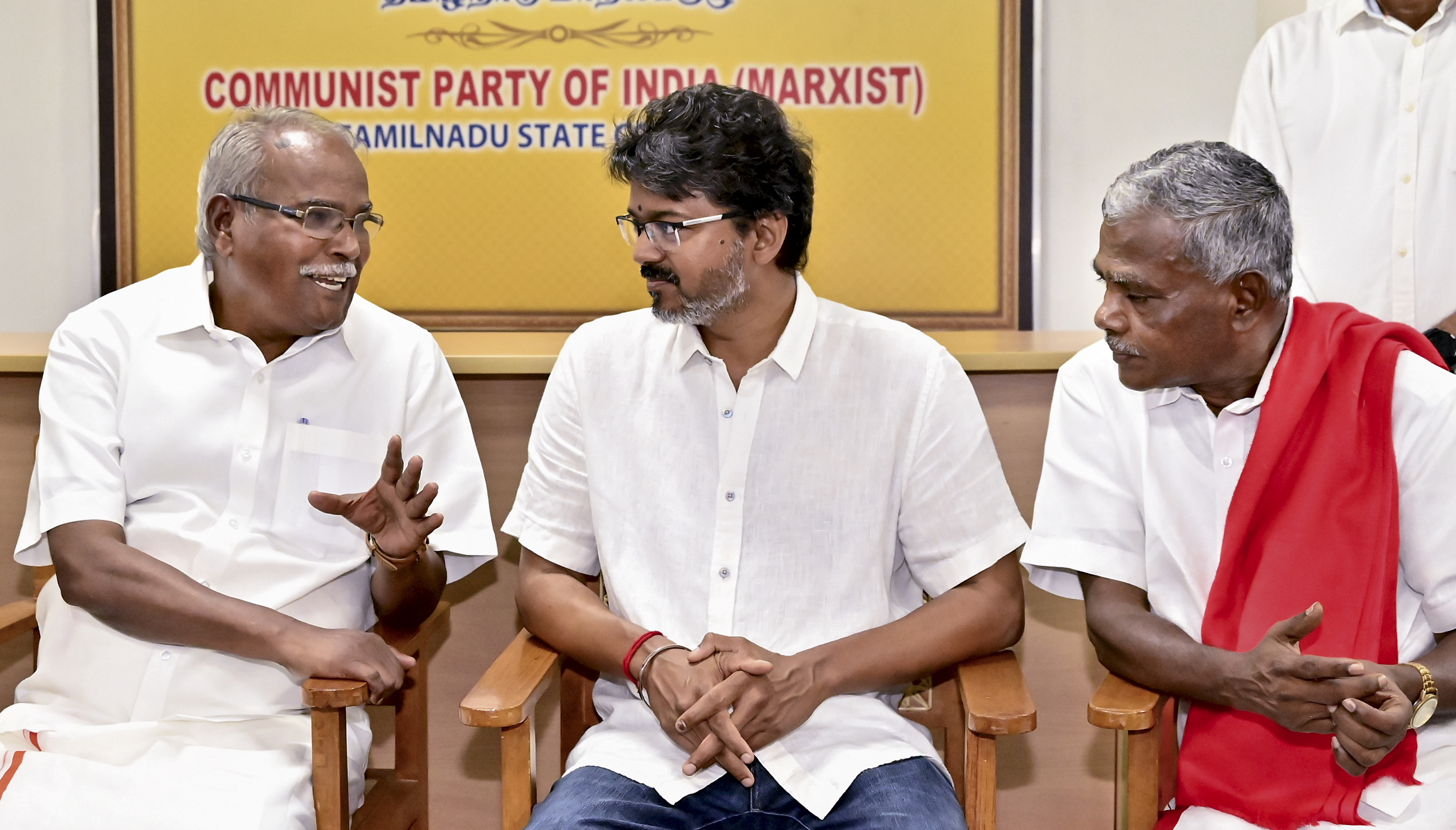 vijay photo story 3
